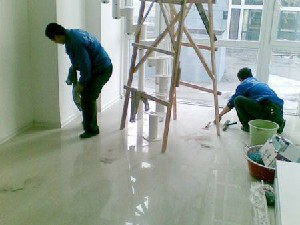 室內(nèi)地板清潔